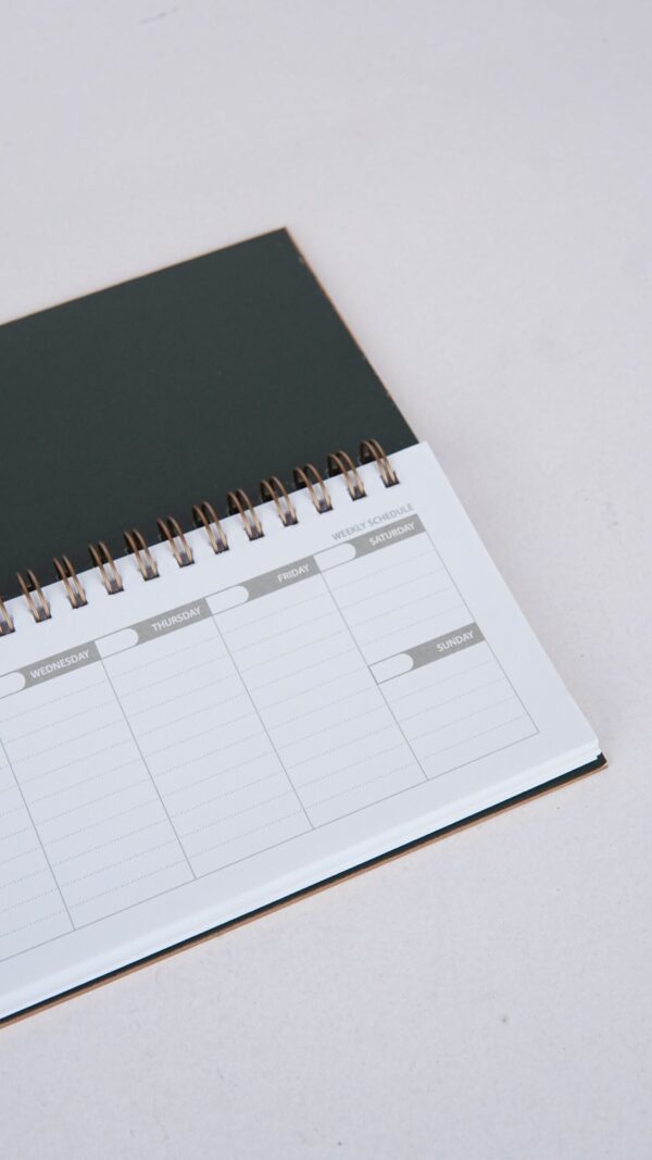 Brilliantly Organized Weekly Desk Planner